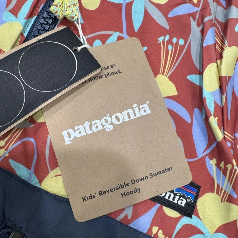 New Patagonia Kids’ Reversible Down Sweater Hoody – Size M (10)